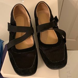 Naturalizer flats